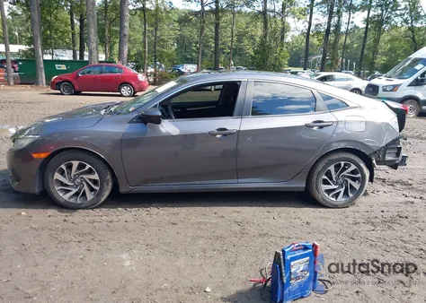 2018 Honda Civic Ex z USA, uszkodzony, nr VIN 2HGFC2F71JH545463